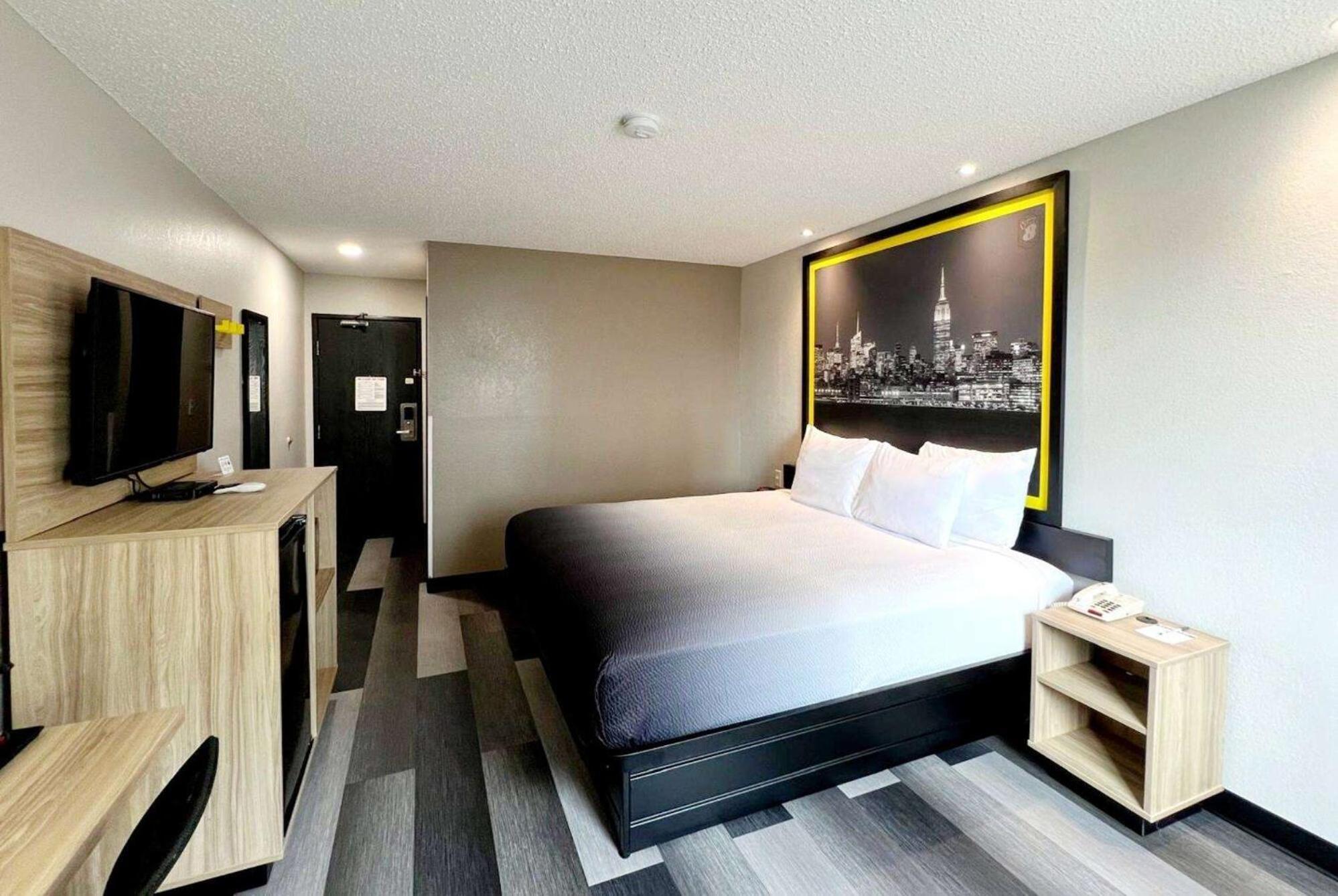 ซูเปอร์ 8 บาย วินด์แฮม ซีดาร์แรพิดส์ Hotel ซีดาร์แรปพิดส์ ภายนอก รูปภาพ
